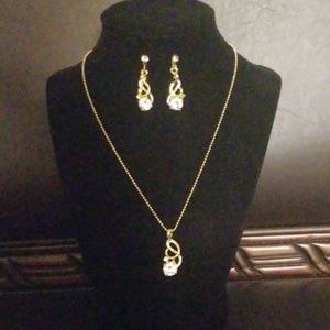 Necklace and earrings set